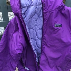 Patagonia girls size 12 Hooded Nano puff